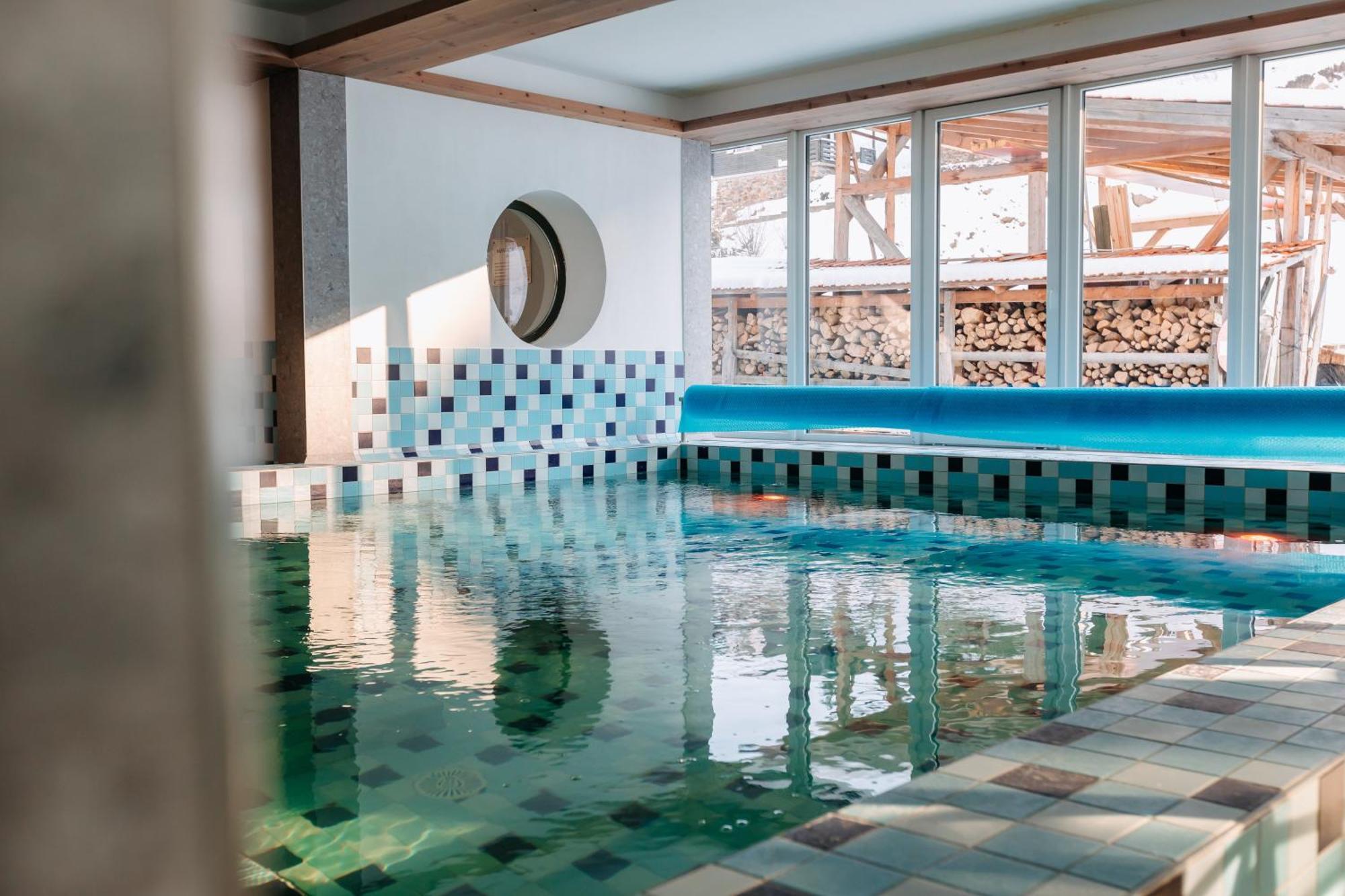 Lobogo Resort Vlăhița Exterior foto
