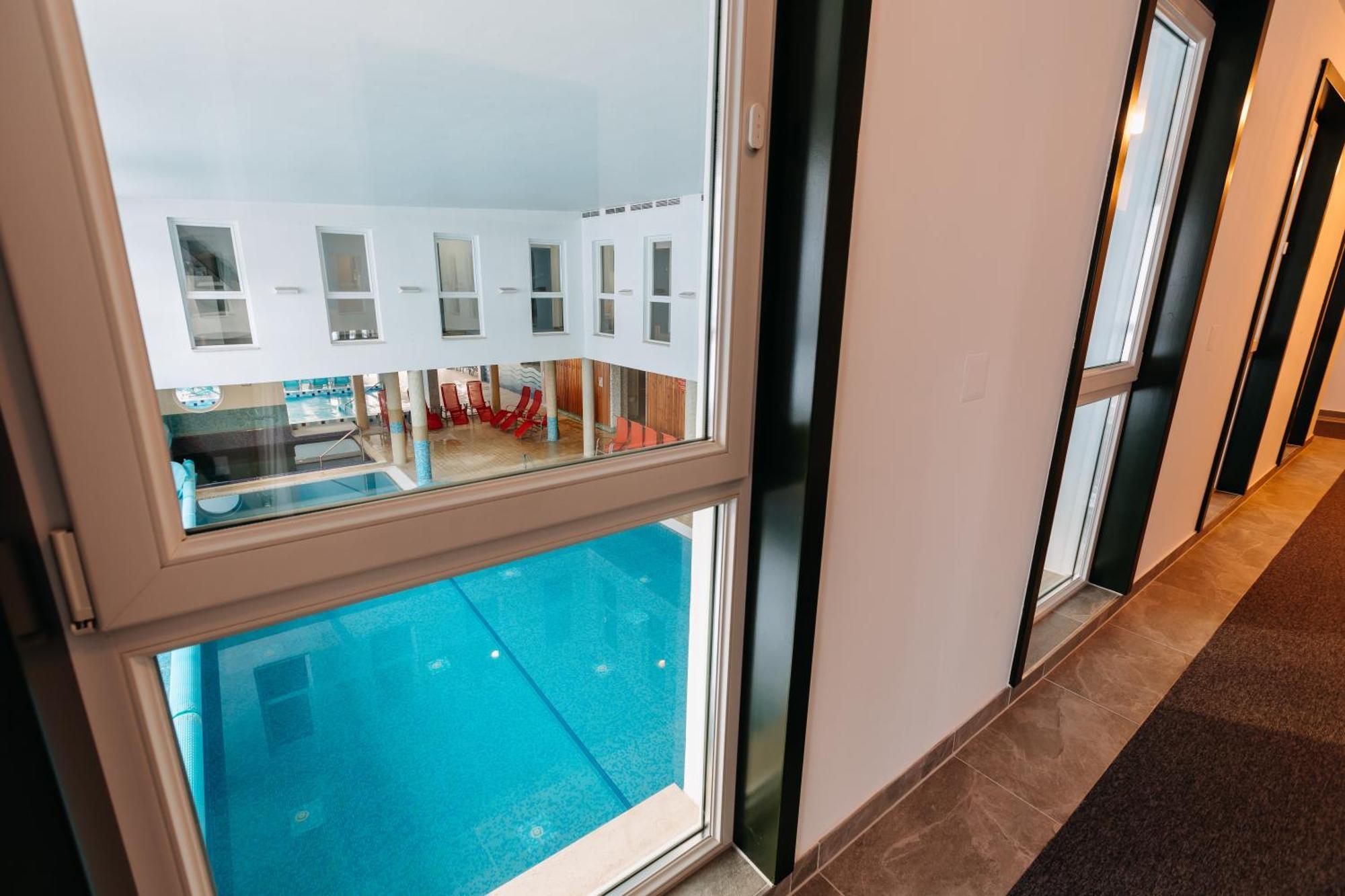 Lobogo Resort Vlăhița Exterior foto